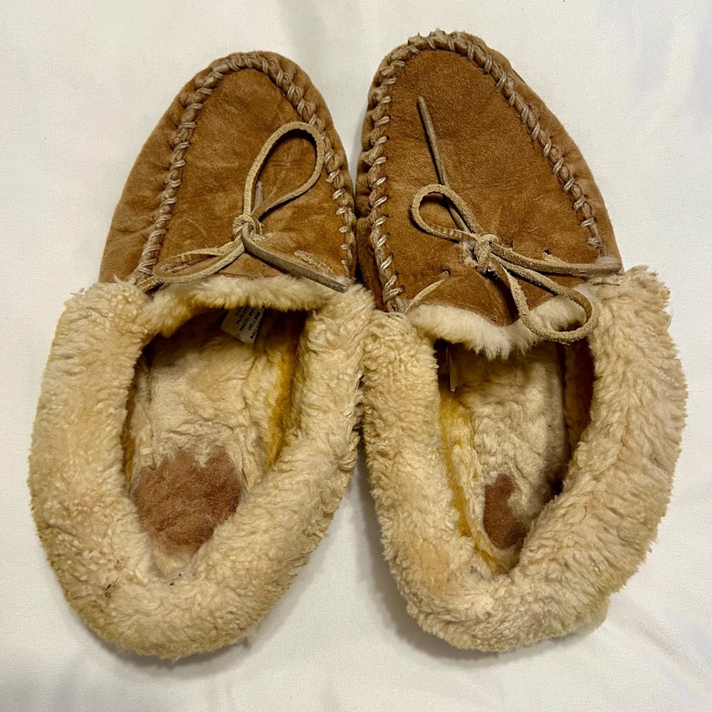 L.L Bean Women's Wicked Good Moccasins Size 9